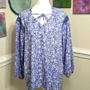 NWOT! Floral Print Peasant Top